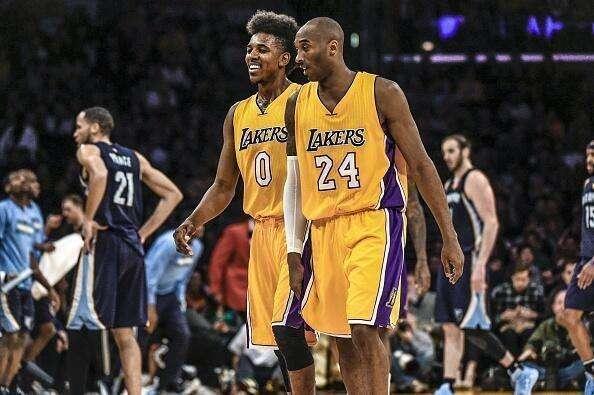 搭配四射手 搭配四射手